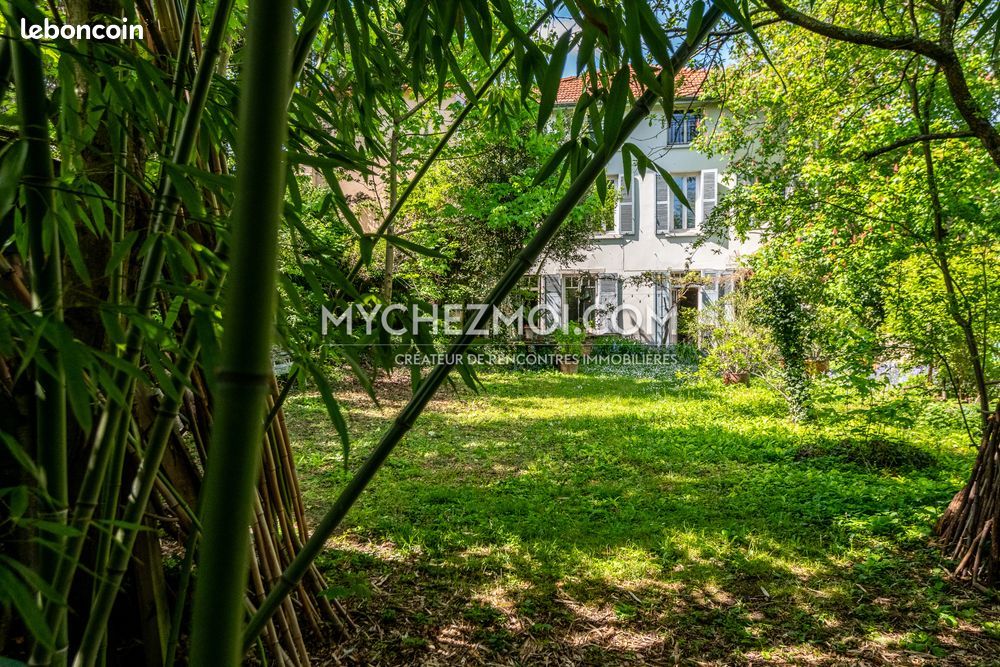 Maison 7 pièces 198 m² · à Oullins-Pierre-Bénite · 198 m² · 695 000 €