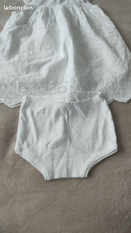Lot 4 robes 12 mois (image 3)