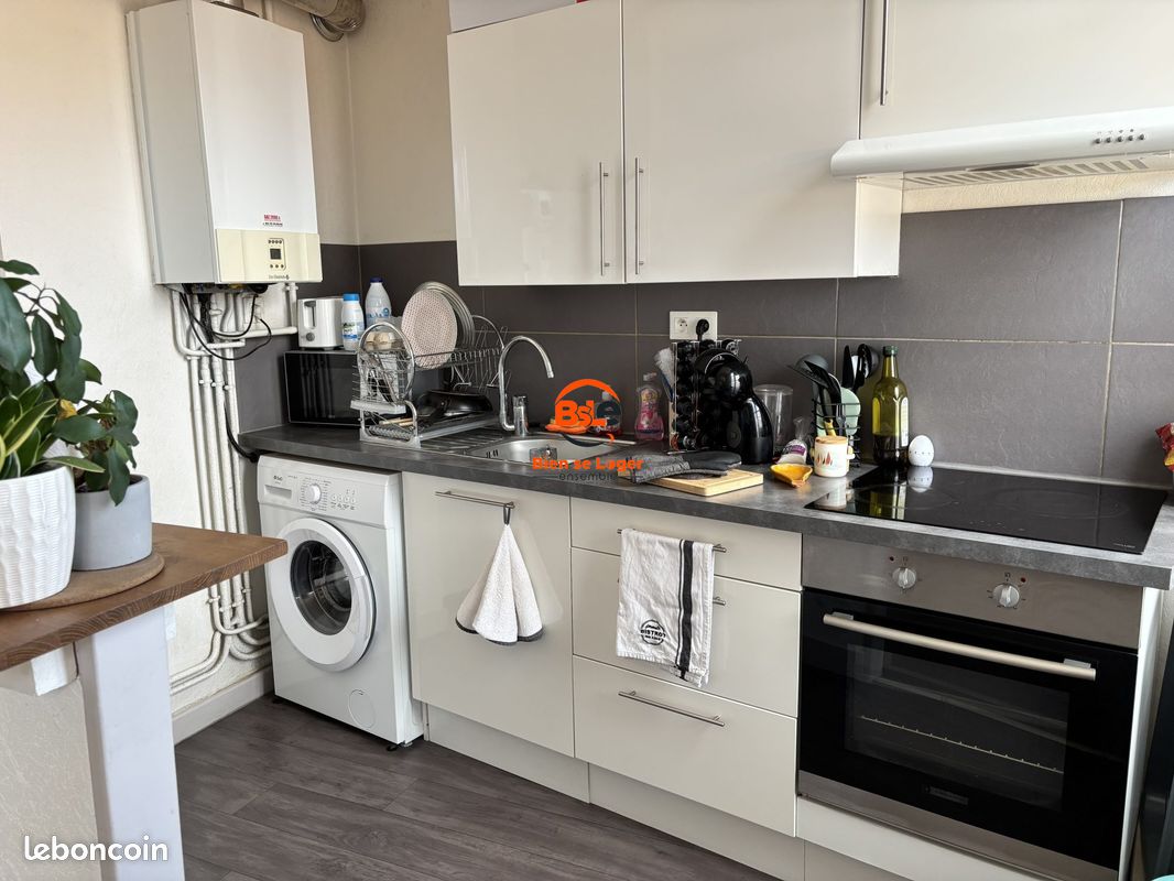 Appartement 2 pièces 36 m² · à Riom · 36 m² · 570 €/mois