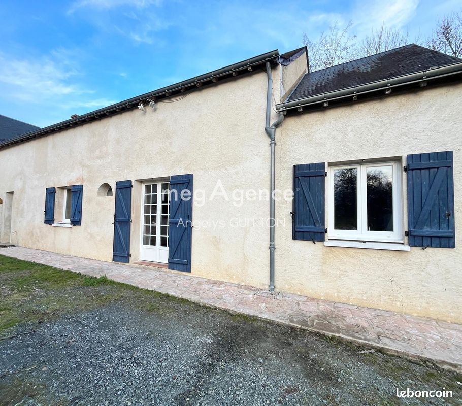 Maison 6 pièces 160 m² · à Montval-sur-Loir · 160 m² · 136 000 €