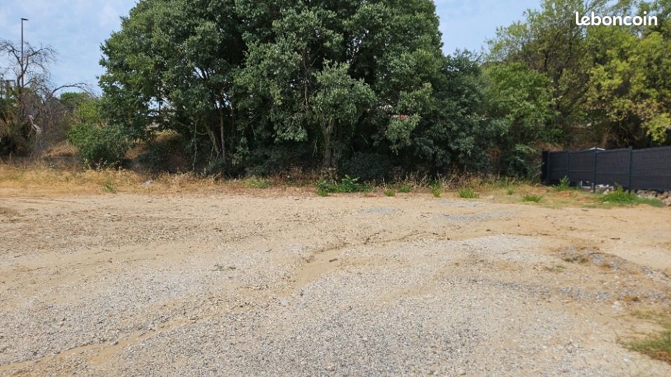 Terrain 427 m² Cadenet · 174 900 €