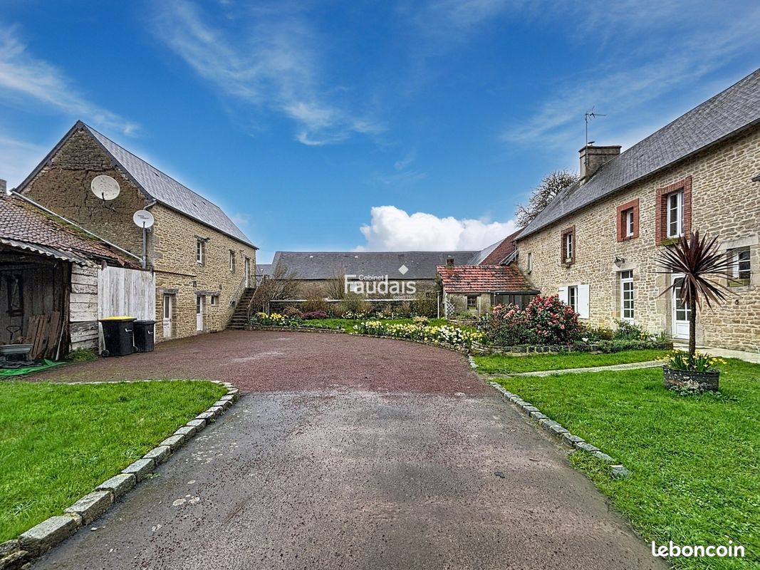 Maison 10 pièces 200 m² · à Baupte · 200 m² · 210 000 €