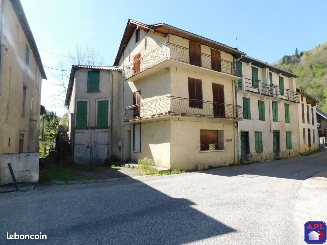 Maison 5 pièces 98 m² · à Massat · 98 m² · 98 500 €