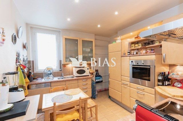 Appartement a louer paris-11e-arrondissement - 4 pièce(s) - 117 m2 - Surfyn