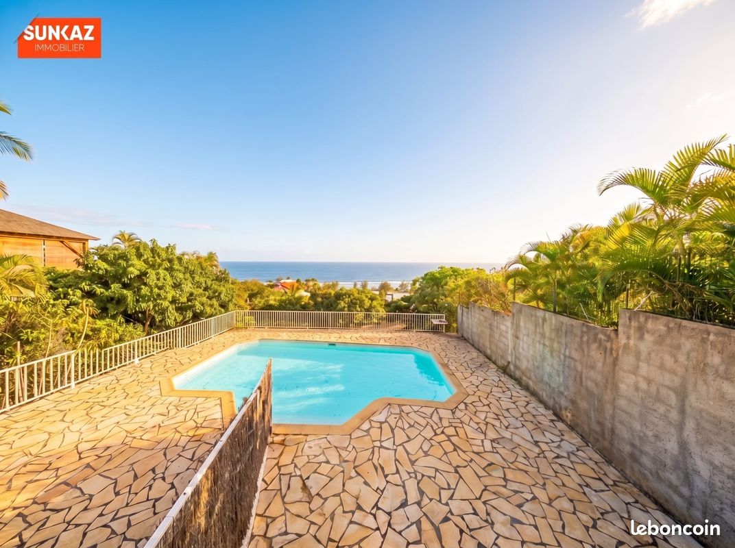 Maison 8 pièces 187 m² · à Saint-Leu · 187 m² · 749 000 €