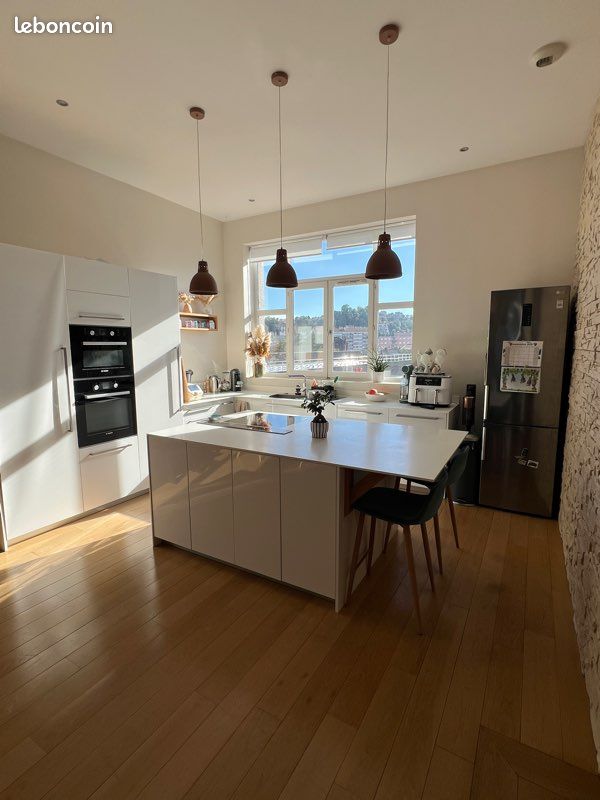 Appartement 3 pièces 100 m² · à Saint-Étienne · 100 m² · 175 000 €