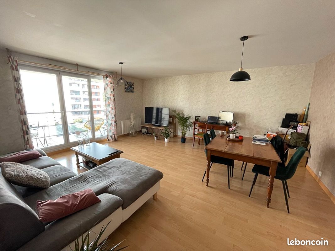 Appartement 3 pièces 77 m² · à Clermont-Ferrand · 77 m² · 850 €/mois