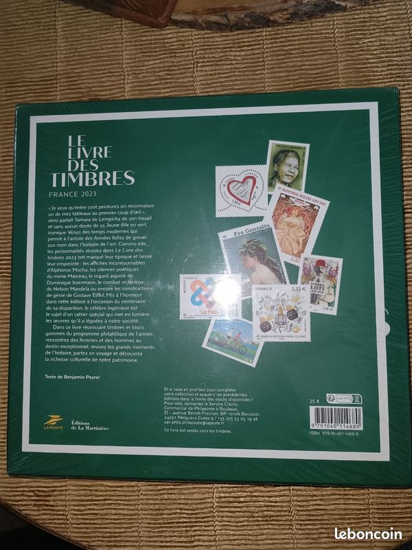 Livre De Collection "Le Livre Des Timbres" édition 2003 - Complet Et Comme Neuf