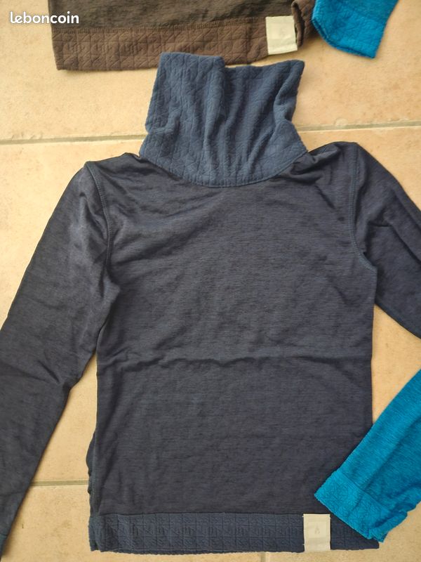 Lot de 4 hauts techniques manches longues 14 ans en excellent état (image 3)