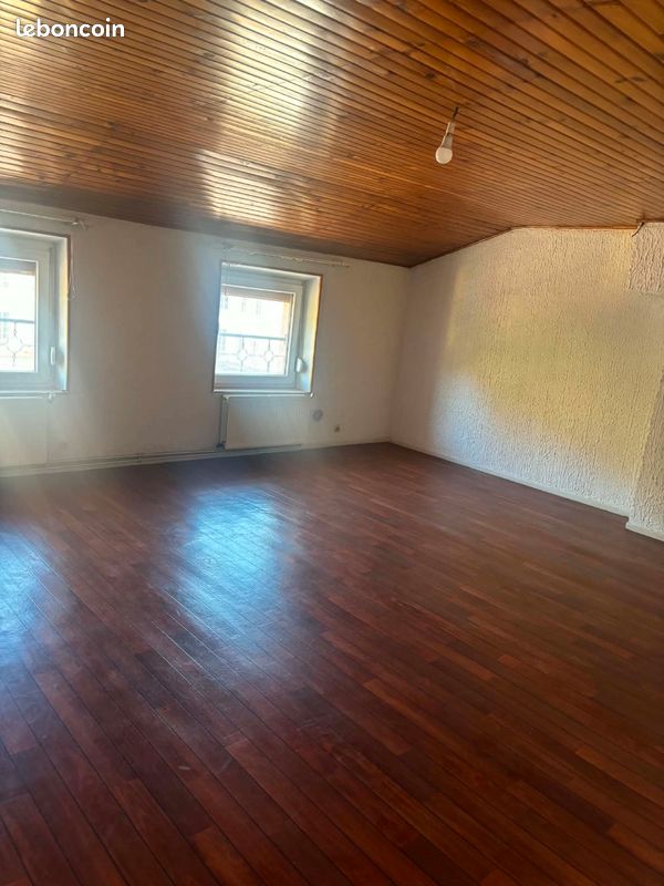 Appartement 5 pièces 120 m² · à Champigneulles · 120 m² · 110 000 €