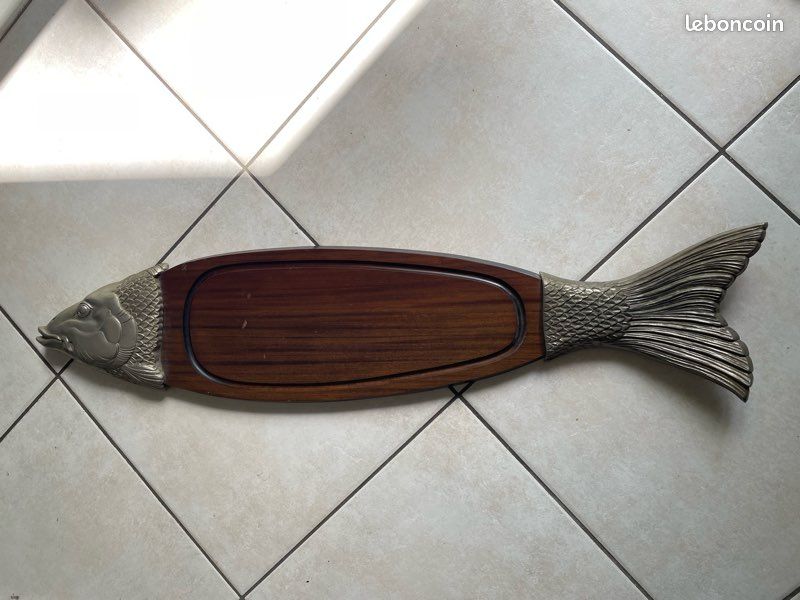 Support avec plat poisson , Antique Acier, New Living