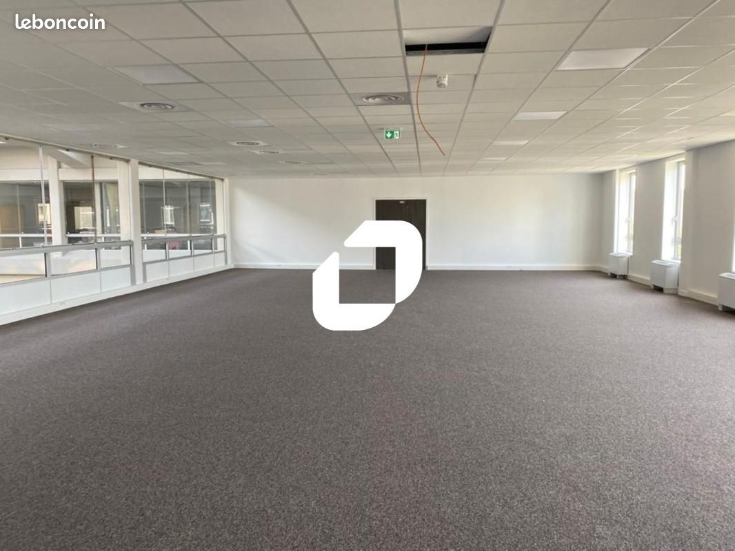 Bureau 3 176 m² (image 7)