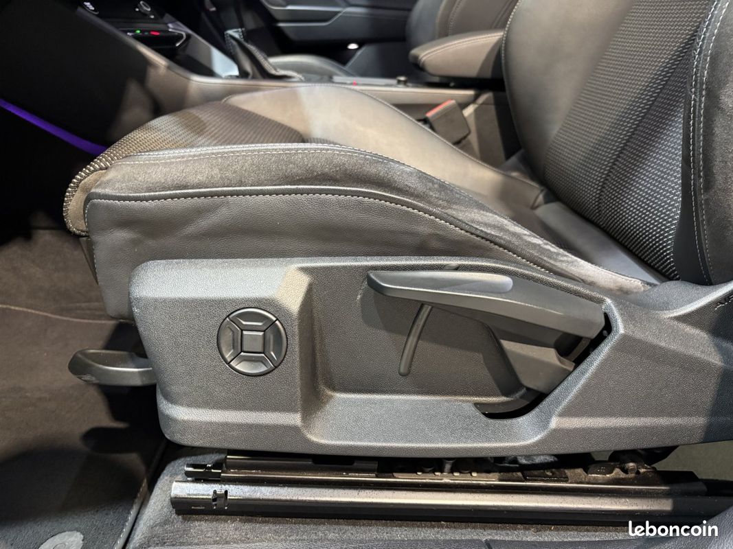 Audi Q3 45 TFSI E 245 S LINE STRONIC (image 23)