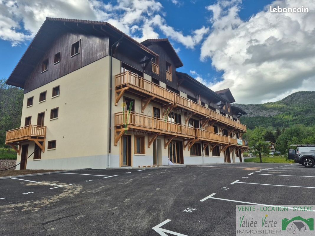 Appartement 4 pièces 103 m² · à Saint-Jeoire · 103 m² · 253 700 €
