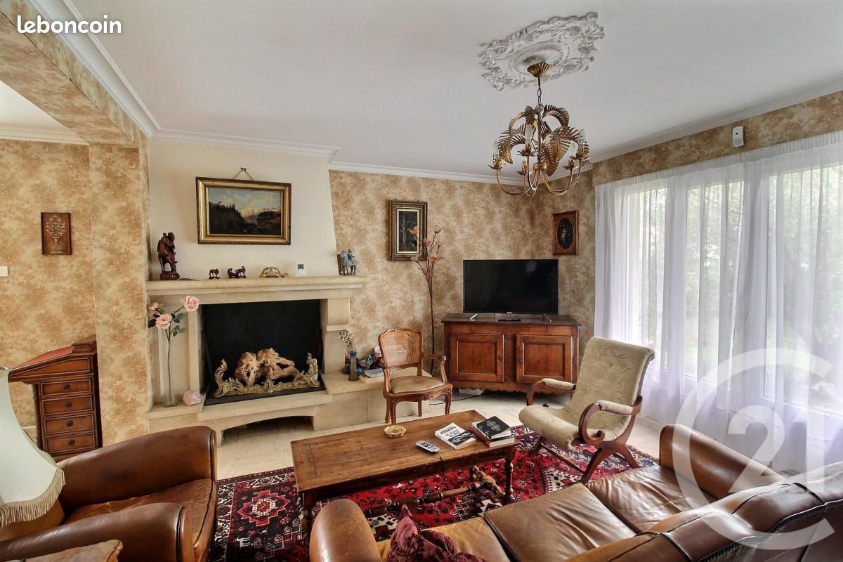 Maison 6 pièces 110 m² · à Pessac · 110 m² · 300 000 €