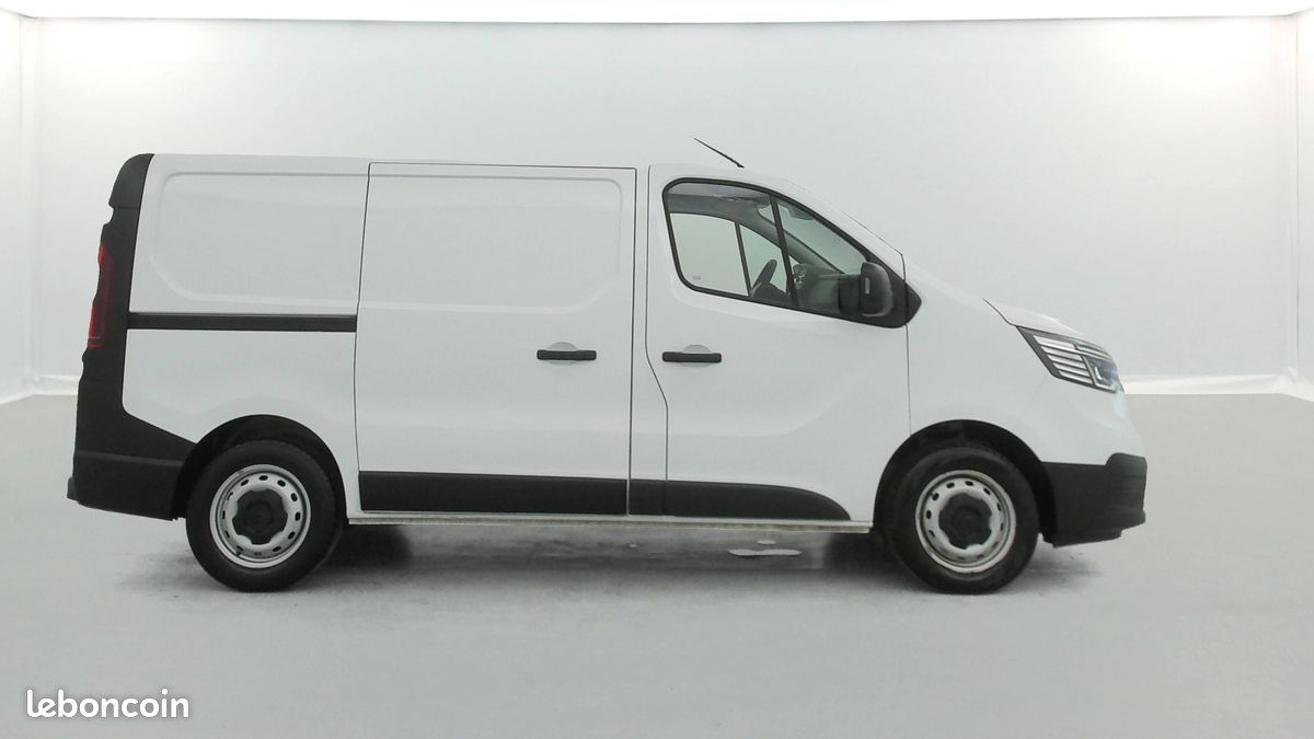 Renault trafic fg blue dci 130 l1h1 3t gsr2 advance (image 6)