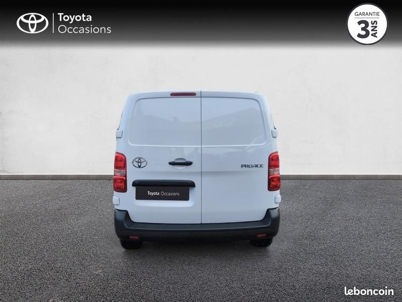 Toyota PROACE Medium 2.2 D-4D 150 Cabine Approfondie Start Pack Confort BVA MY25 (image 4)