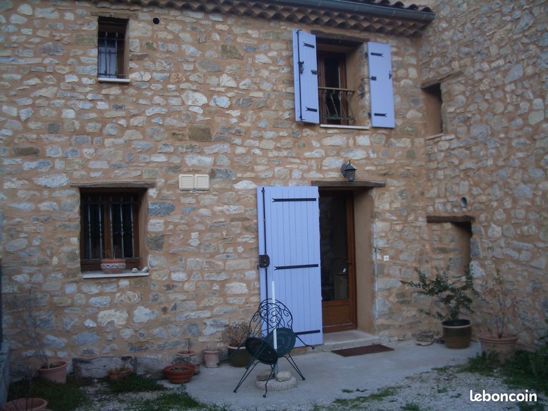 Maison 3 pièces 70 m² · à Étoile-Saint-Cyrice · 70 m² · 655 €