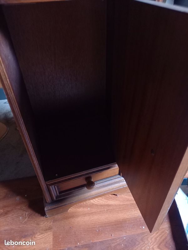 Meuble en bois (image 2)
