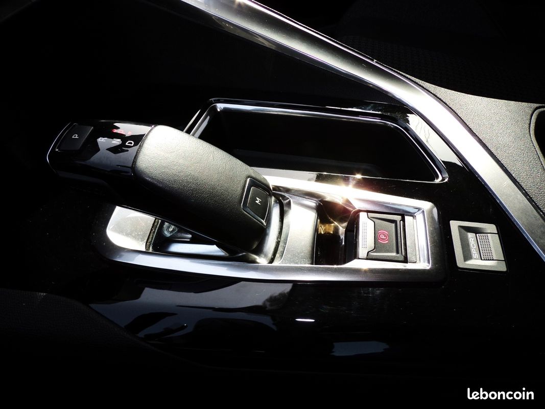 PEUGEOT 5008 GENERATION-II 1.2 PURETECH 130 CH ACTIVE BUSINESS EAT BVA START-STOp (image 25)
