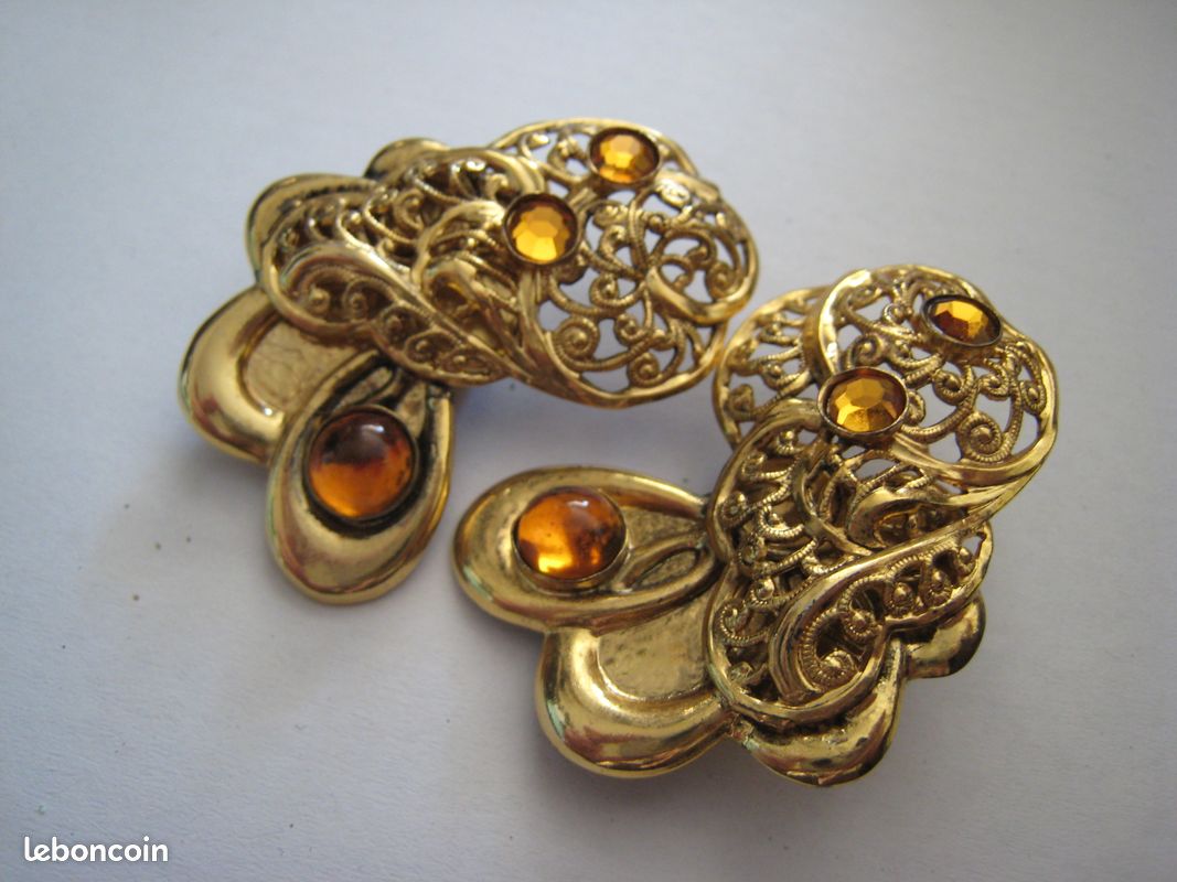 Boucles D'oreilles Vintage En Métal Doré - Fermoir Clip - En Bon état D'occasion