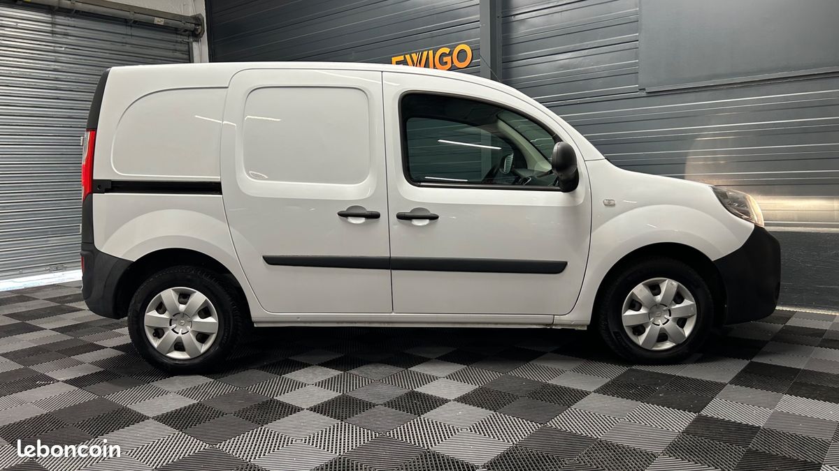 RENAULT KANGOO EXPRESS FOURGON 1.5 BLUEDCI 95 CONFORT TVA RECUPERABLe (image 19)