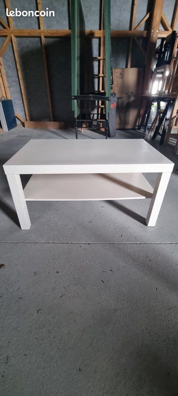 Table basse blanche (image 1)