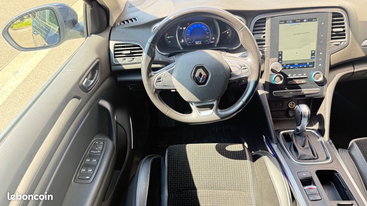 RENAULT MEGANE ESTATE 1.3L TCE 140CH INTENS / CAMERA DE RECUL / APPLE CAPRLAy (image 13)