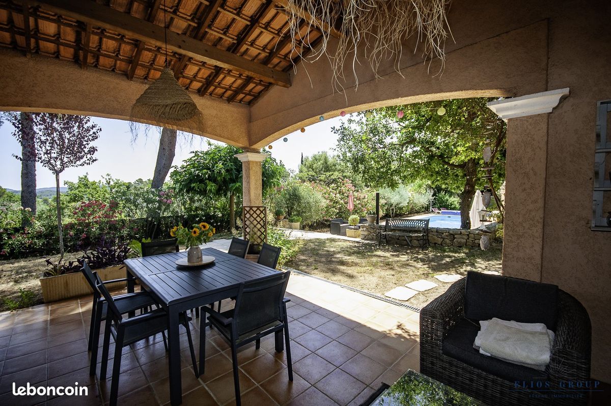 Maison 5 pièces 115 m² · à Montfort-sur-Argens · 115 m² · 575 000 €