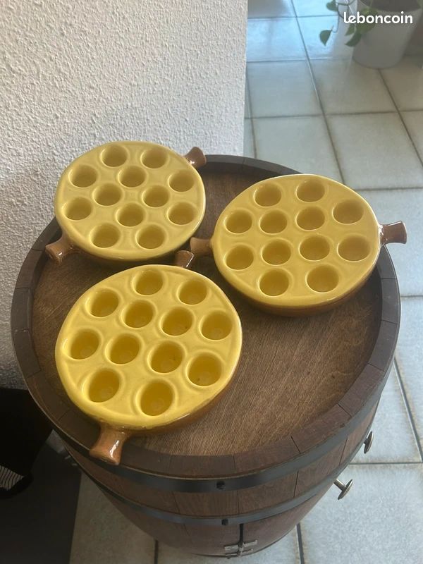Lot de 3 plats à escargots vintage en grès (image 1)