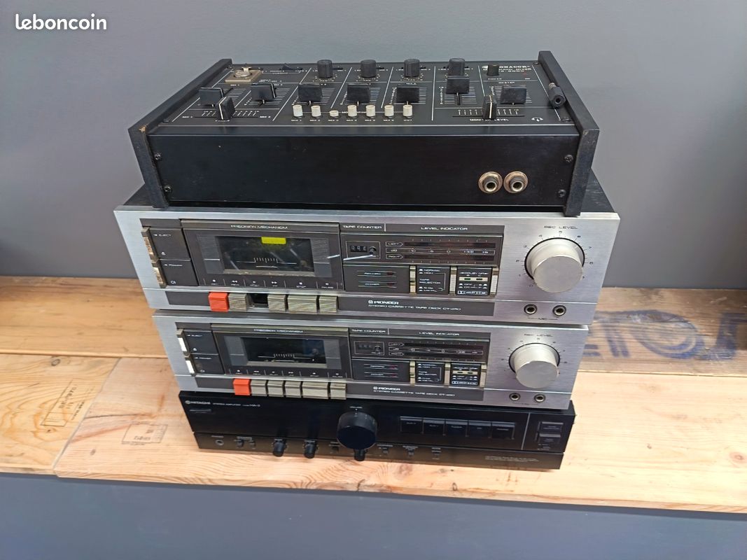 Lot HIFI Pioneer Hitachi Monacor (image 1)