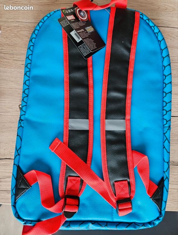 Sac à dos Loungefly Marvel neuf (image 2)
