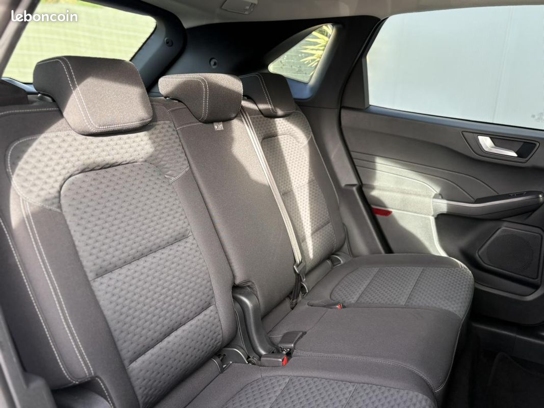 FORD KUGA 1.5 Ecoboost 150 Cool & Connect (image 18)