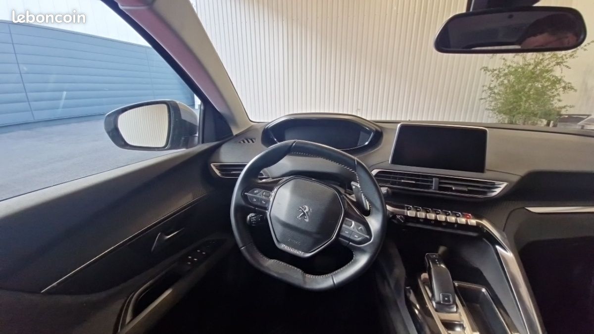 Peugeot 5008 BlueHDi 130 S&S EAT8 Active Business (image 17)