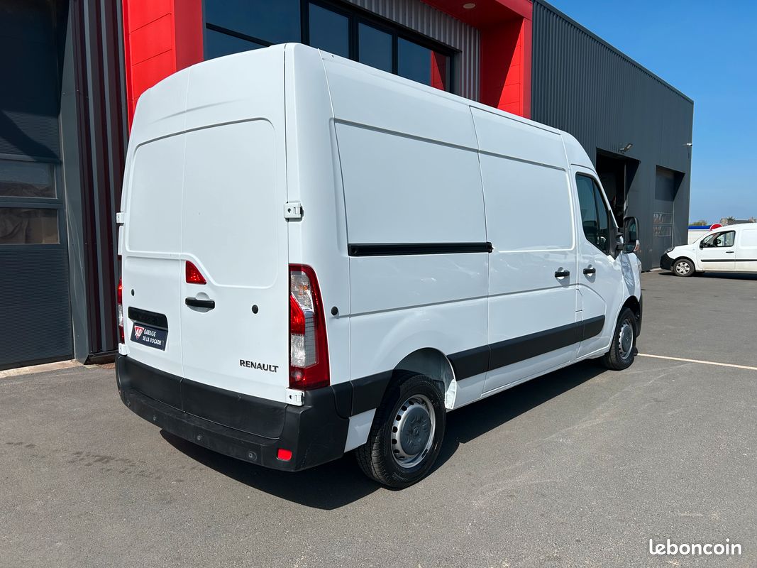 Renault Master FGN TRAC F3500 L2H2 DCI 135 GRAND CONFORT 16990 HT / 20388 TTC (image 2)