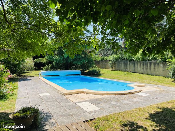 Propriété 10 pièces 230 m²