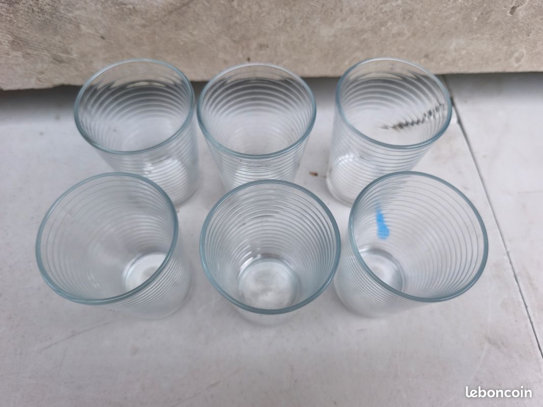 Lot 6 verres a eau (image 2)