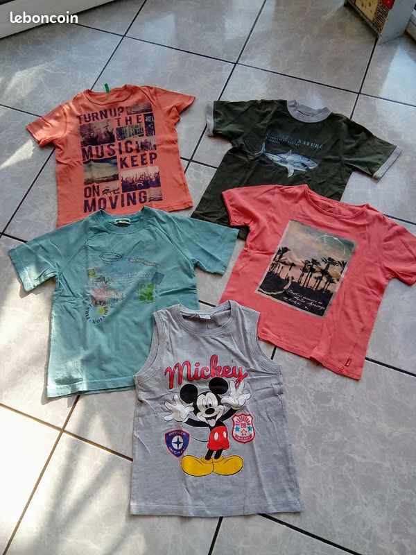 Tee-shirts garçon 8 ans (Benetton-Kickers-Disney...) (image 1)