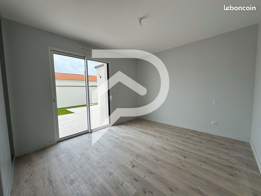 Maison 5 pièces 151 m² - Chauray 79180 (image principale 6)