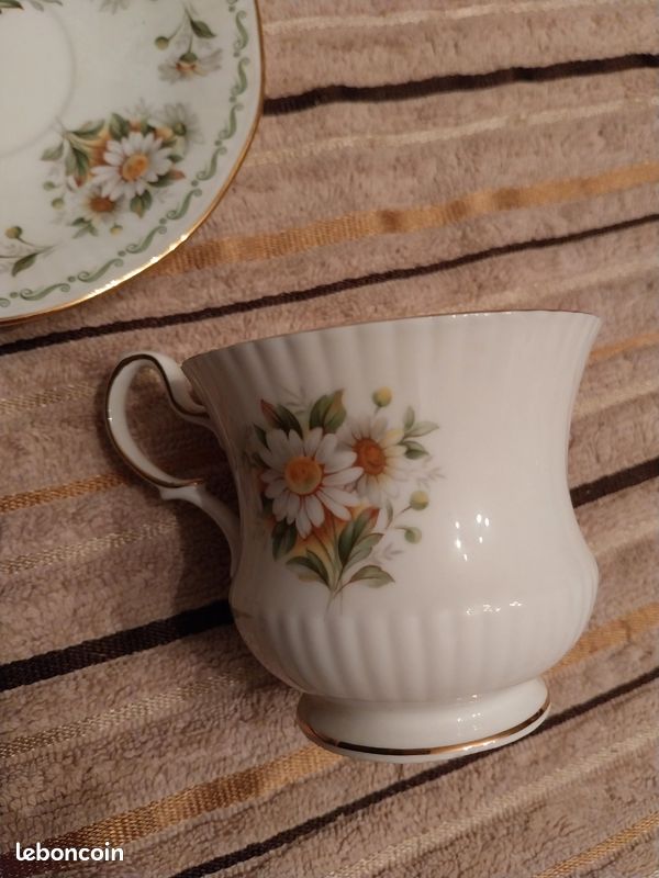 Tasse et soucoupe Queen's October Rosina China Coltd pâquerettes England (image 5)