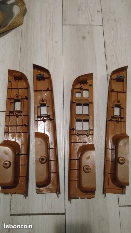 Garniture de panneau d'accoudoir patrol gr y61 (image 3)