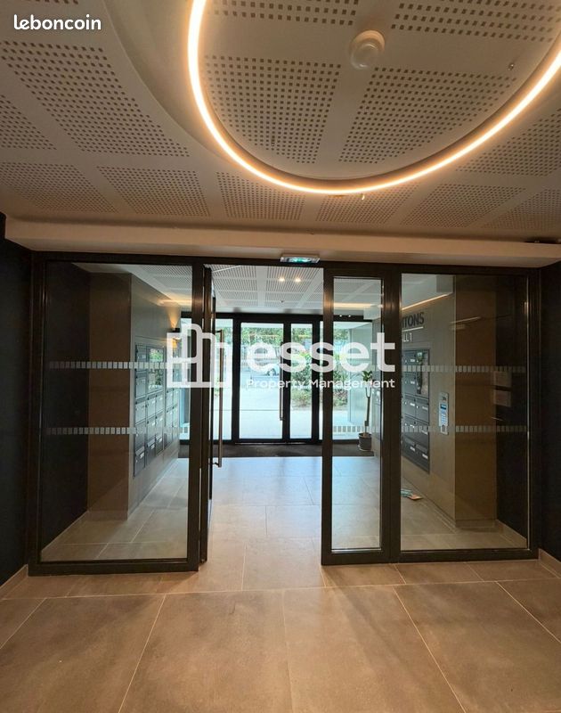 Appartement 3 pièces 61 m² · à Rueil-Malmaison · 61 m² · 1 492 €/mois