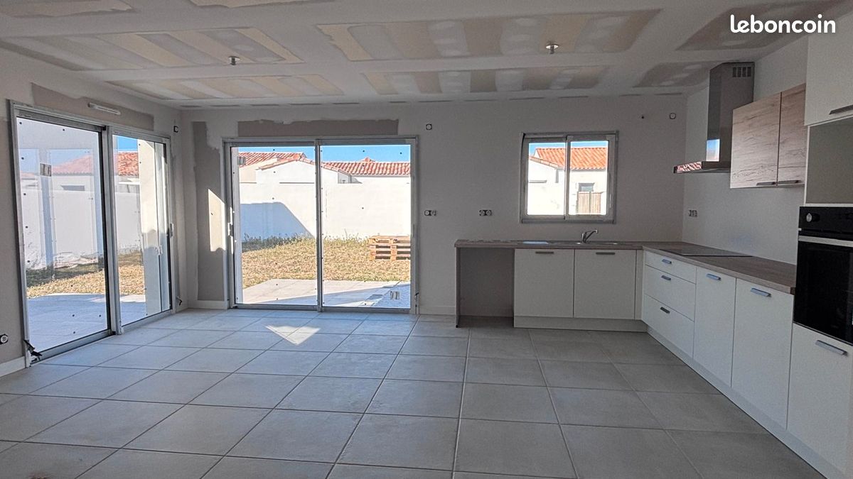 Maison 5 pièces 101 m² · à Bourgneuf · 101 m² · 1 422 €/mois