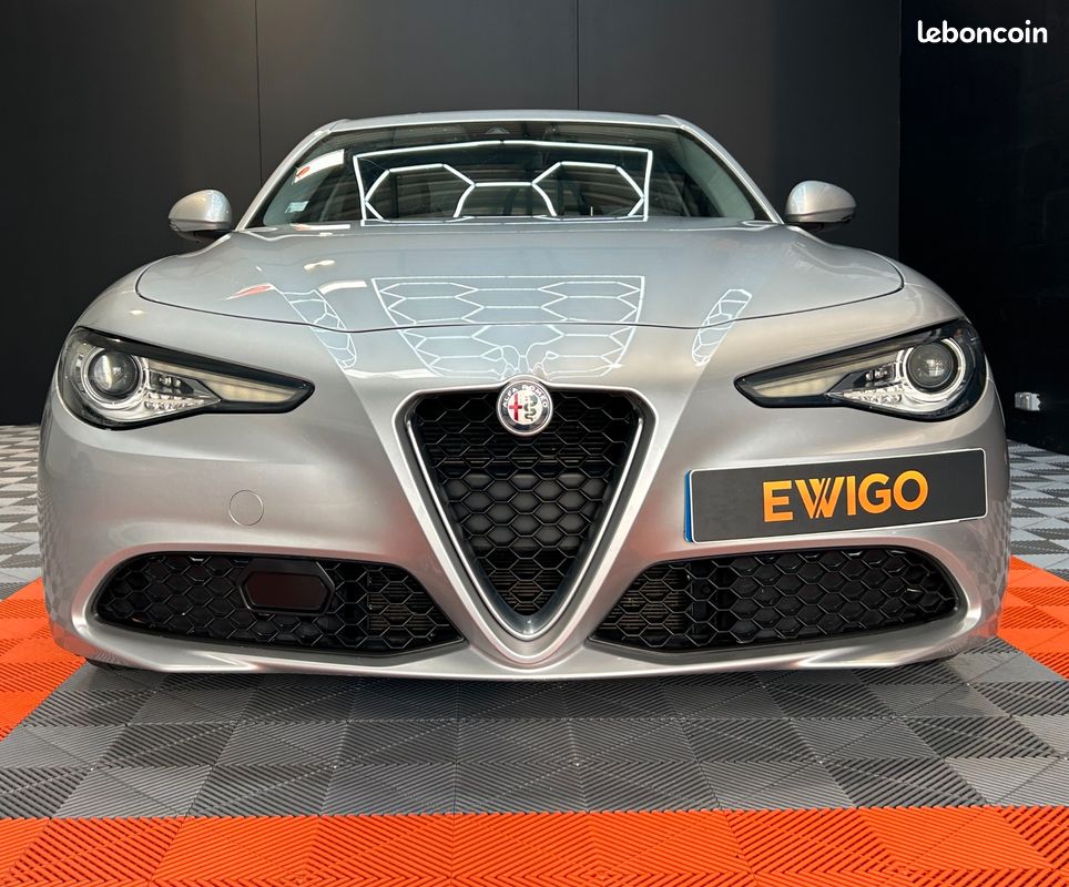 ALFA ROMEO GIULIA 2.2 JTDM 150 SUPER BVA - SYSTEME DNA - GPS - RADAR DE RECUl (image 8)