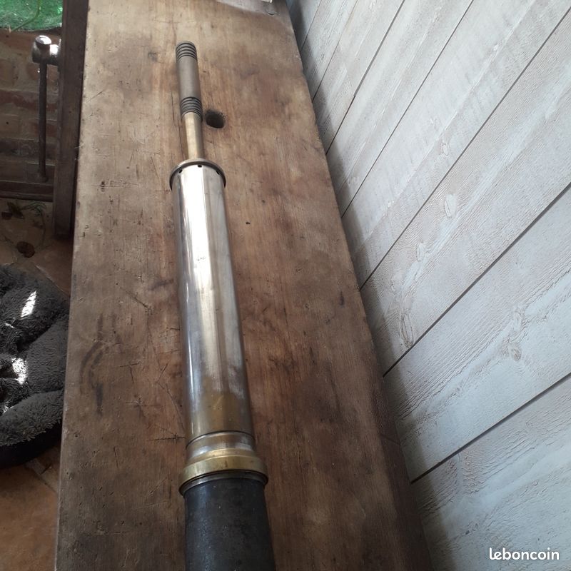 Aspirateur a piston ANTIQUE (image 1)