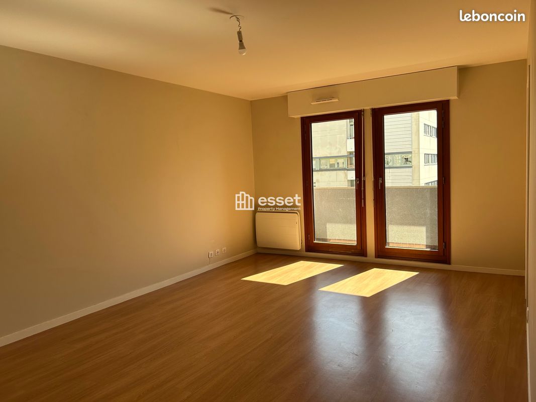 Appartement 3 pièces 76 m² · à Paris · 76 m² · 2 367 €/mois
