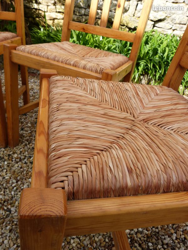 Ensemble de quatre chaises en bois et véritable paillage (image 5)