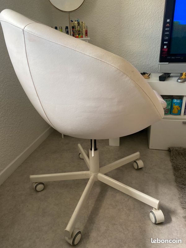 Chaise ronde (image 3)