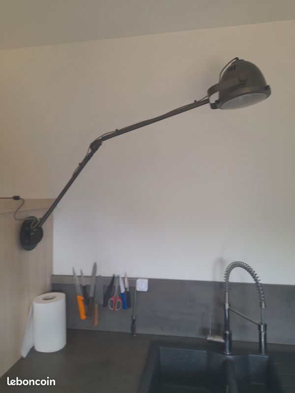 Lampe industrielle (image 1)
