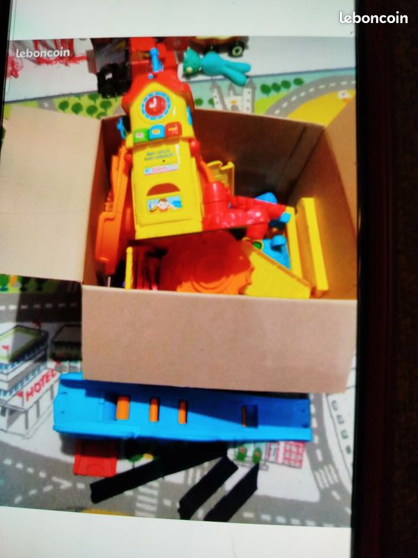 Tut Tut bolide mon circuit train interactif (image 1)